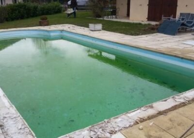 Nettoyage de piscine réalisé par piscine 01